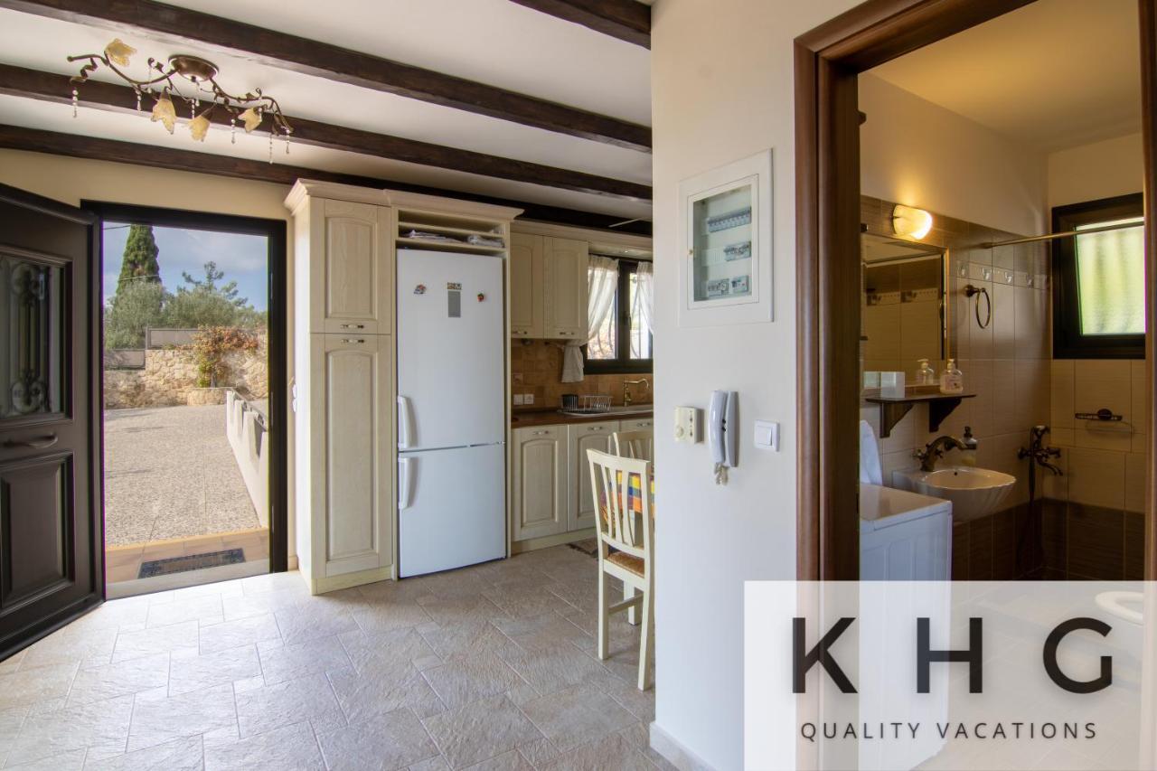 Villa Harmony In Lourdata Livathos  Εξωτερικό φωτογραφία